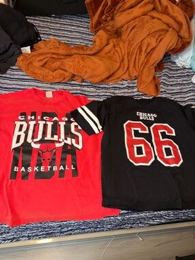 Men’s Short Sleeve Tee - Red or Black